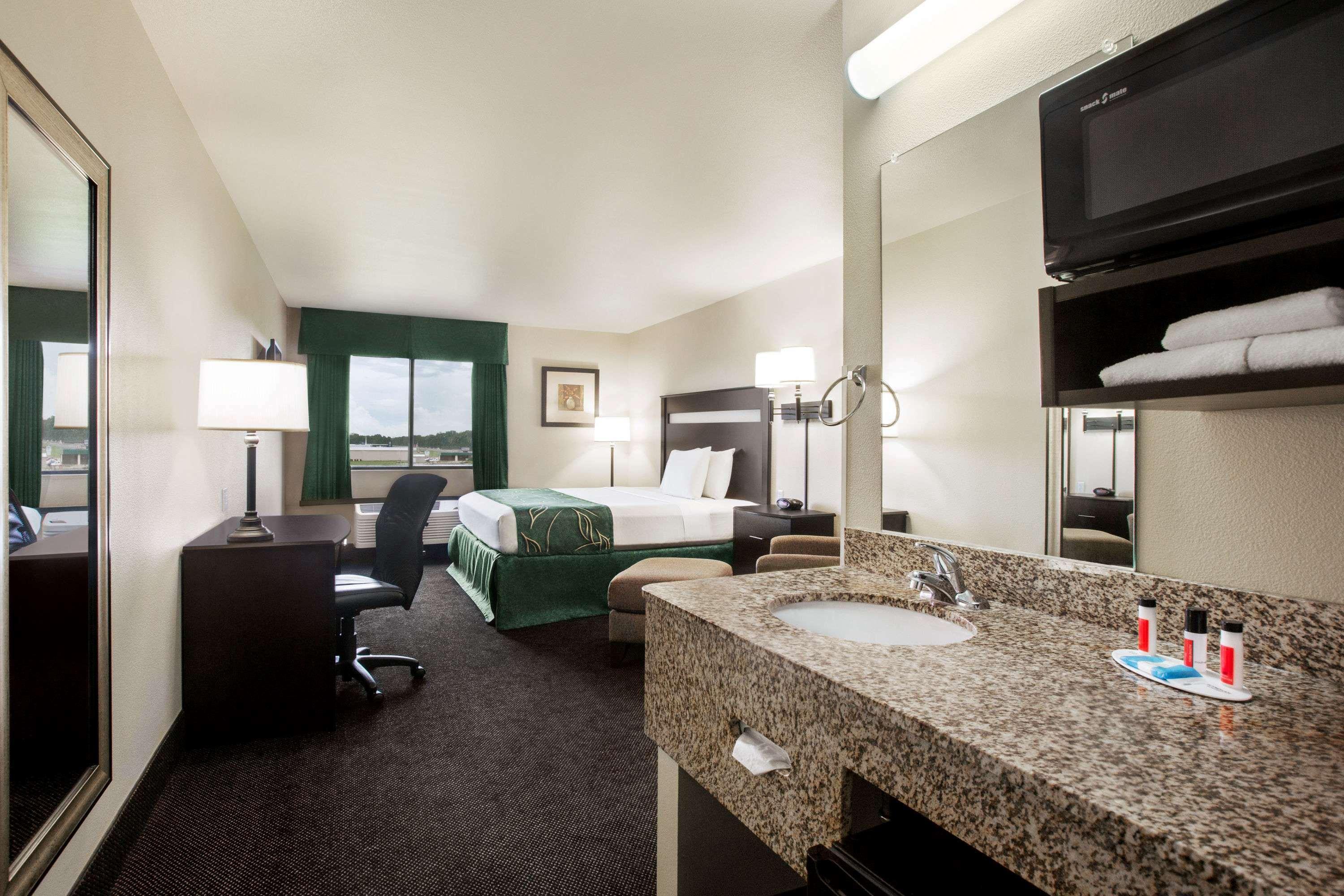 Travelodge By Wyndham Livonia Ngoại thất bức ảnh