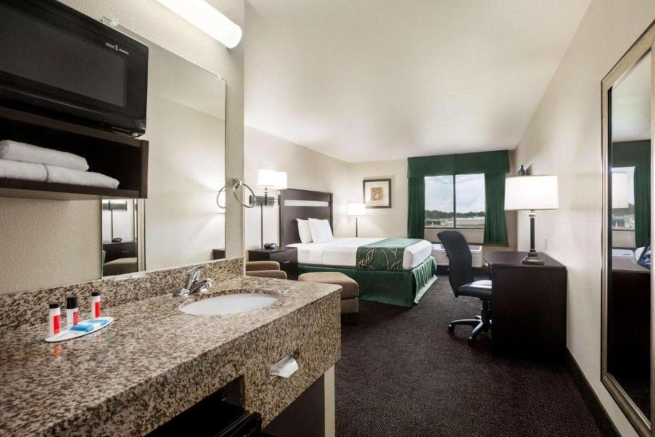 Travelodge By Wyndham Livonia Ngoại thất bức ảnh