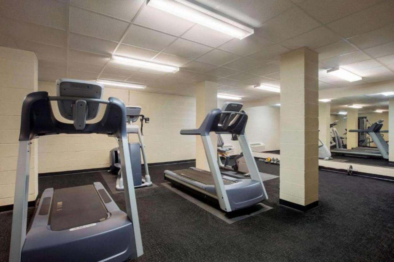 Travelodge By Wyndham Livonia Ngoại thất bức ảnh